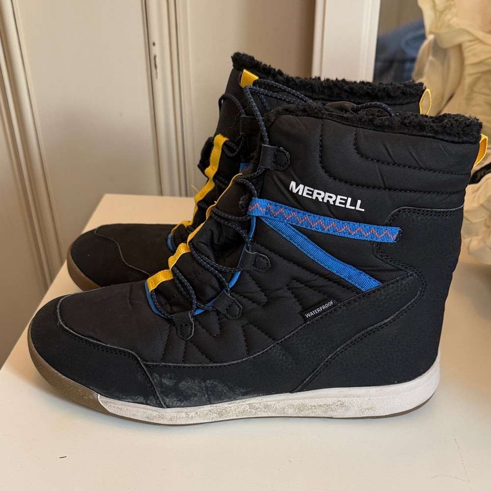 Merrell Black Boots with Blue and Yellow Accents, size US7, EU38